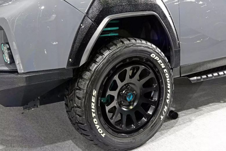 Land Cruiser больше не нужен? Toyota Alphard превратили в брутальный вездеход